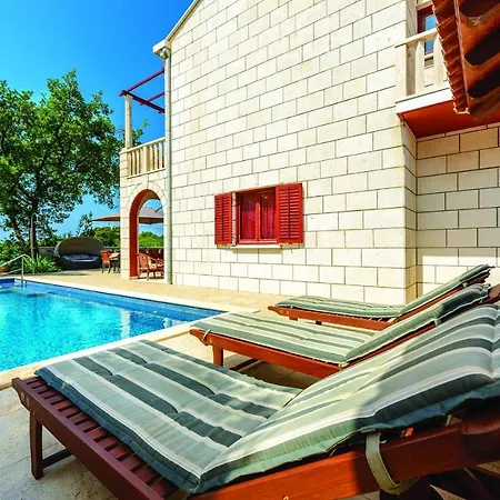 Anka Villa *