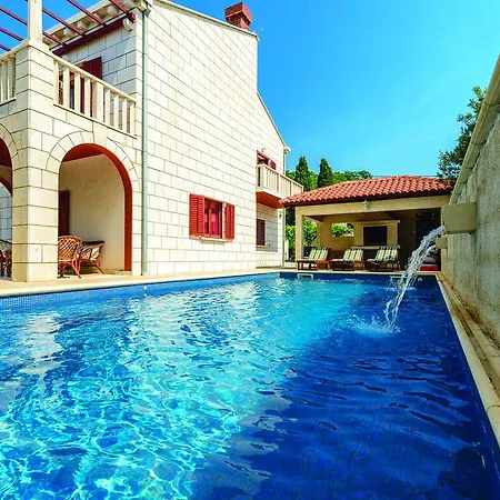Anka Villa *